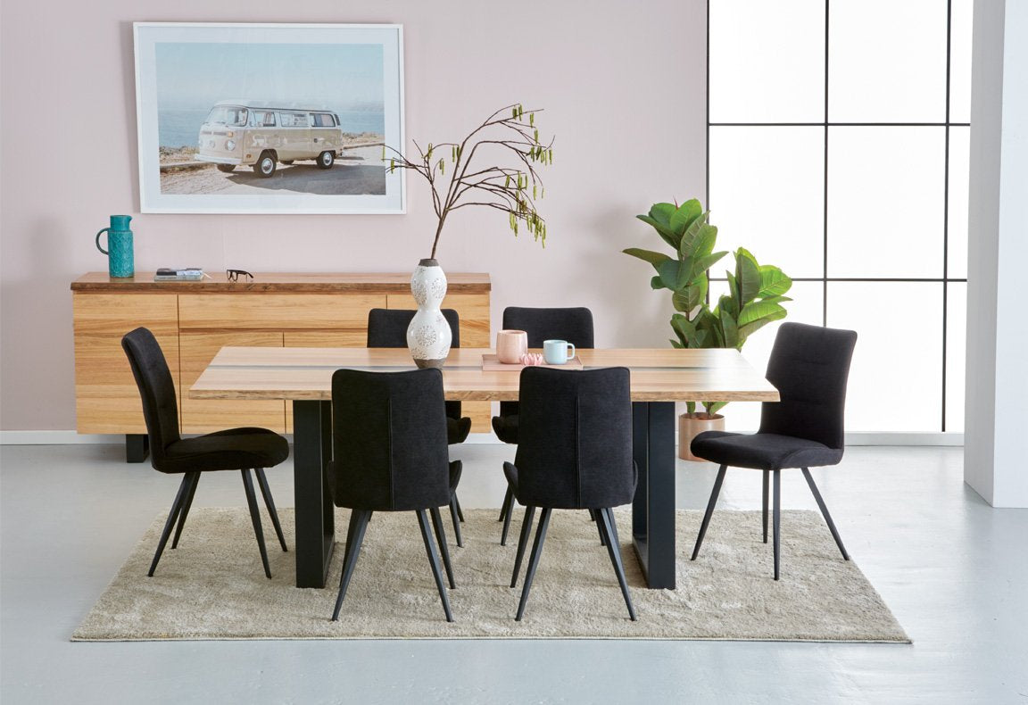 Creek 2100 dining Table