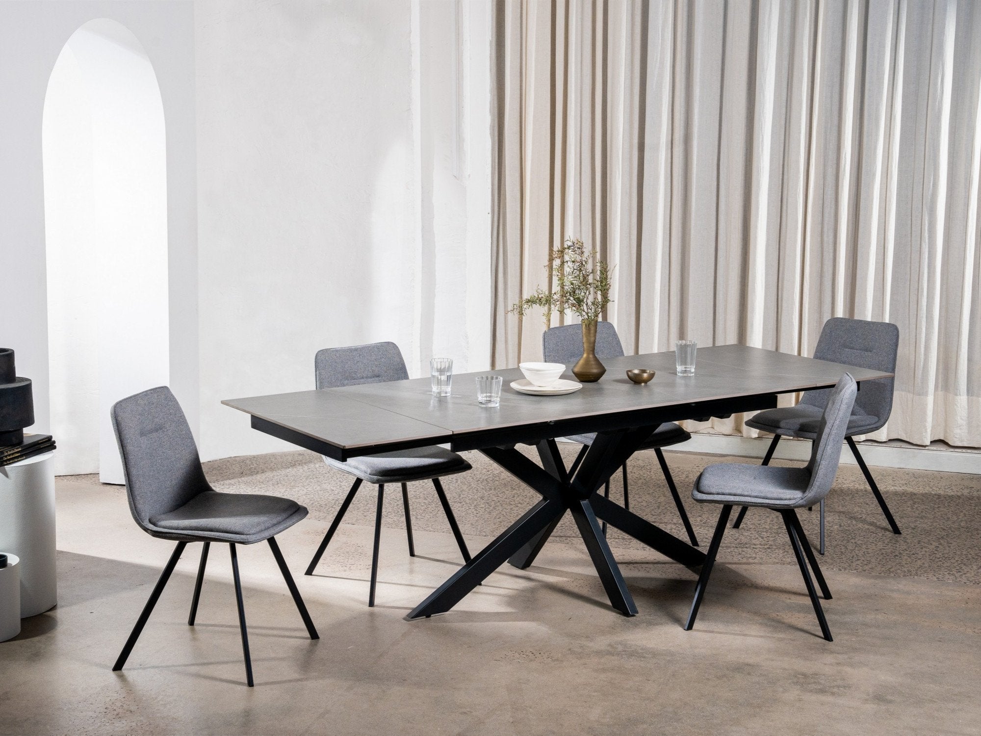 Newcastle extension dining table B Grey