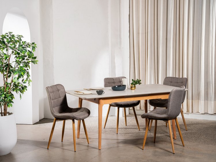 Norway extension dining table