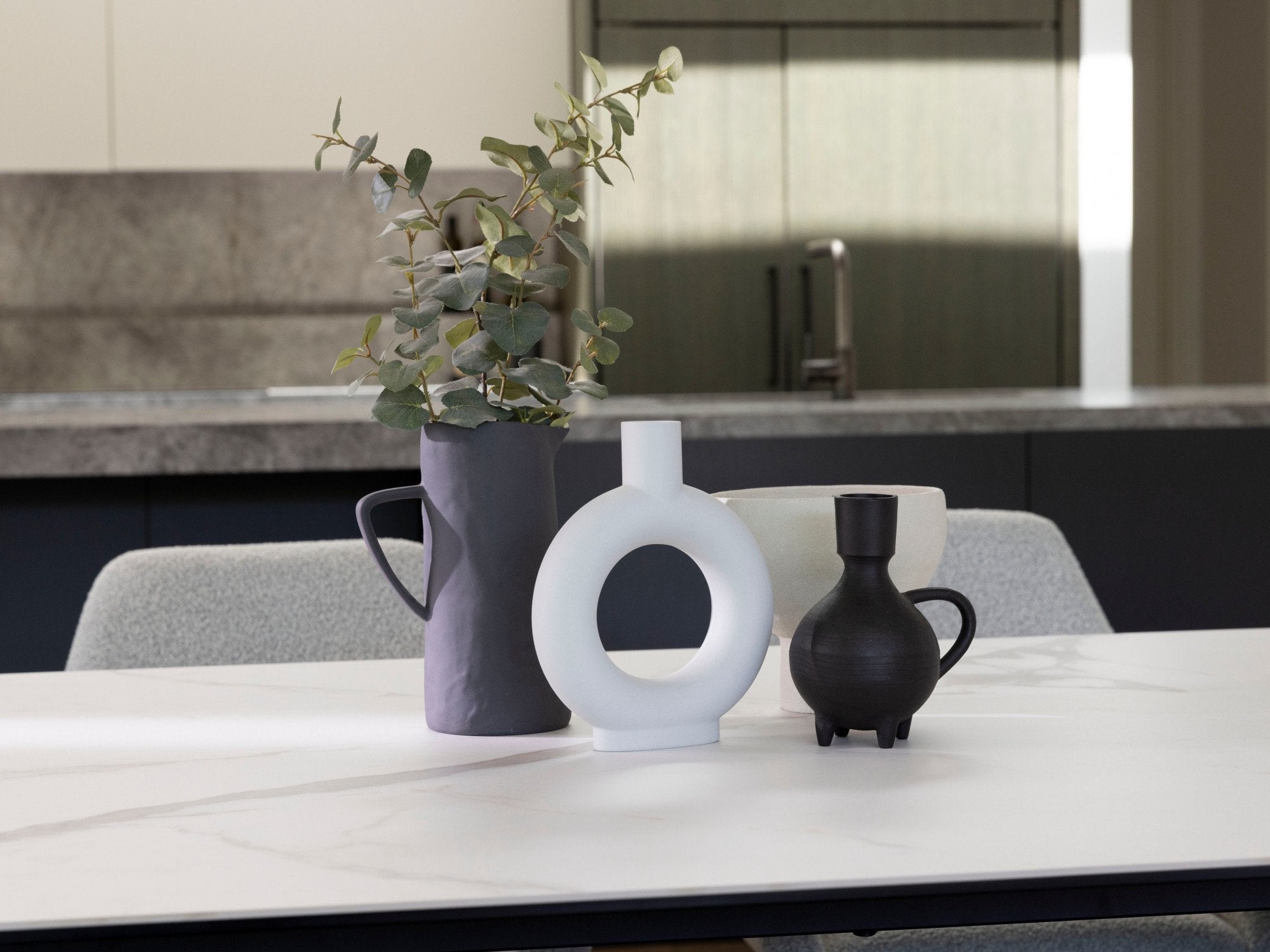 Savannah dining table