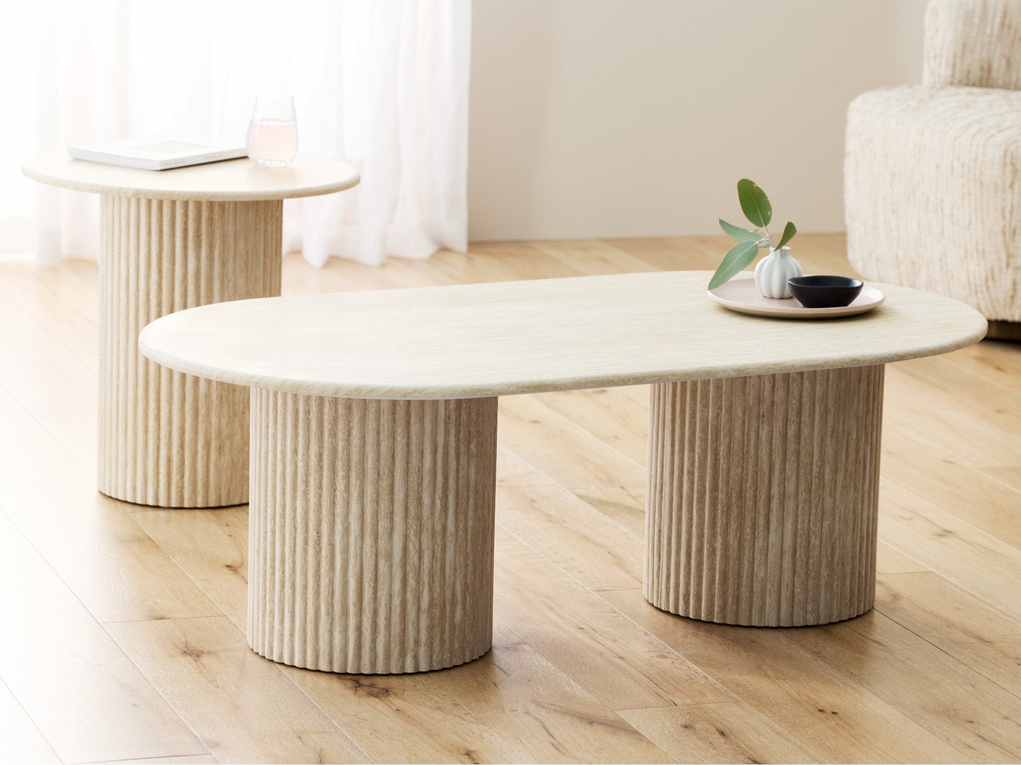 Peigi side table