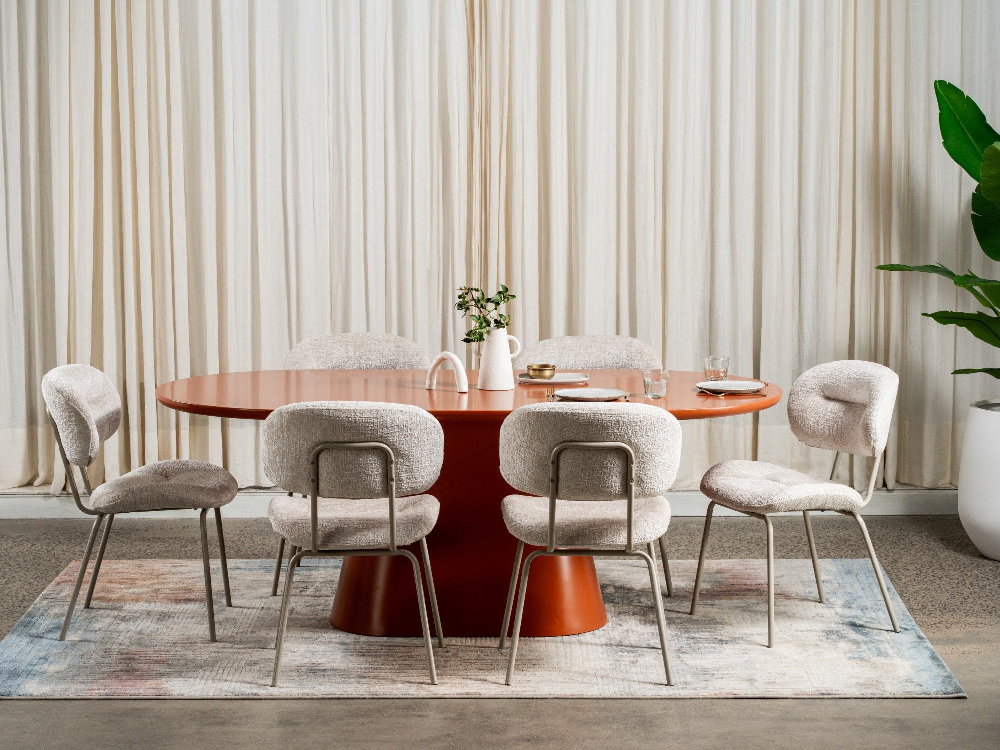 Valetina Citrus dining table