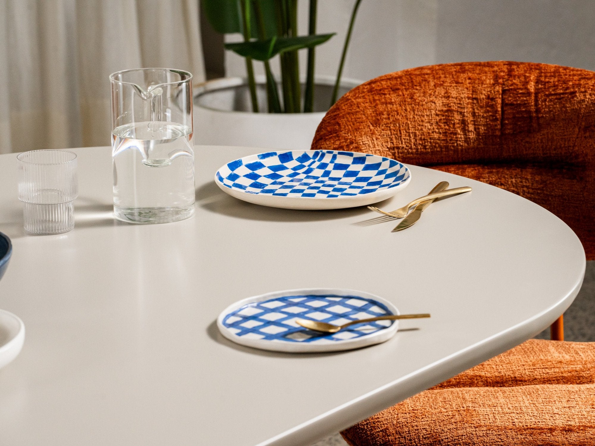 Valetina Citrus dining table