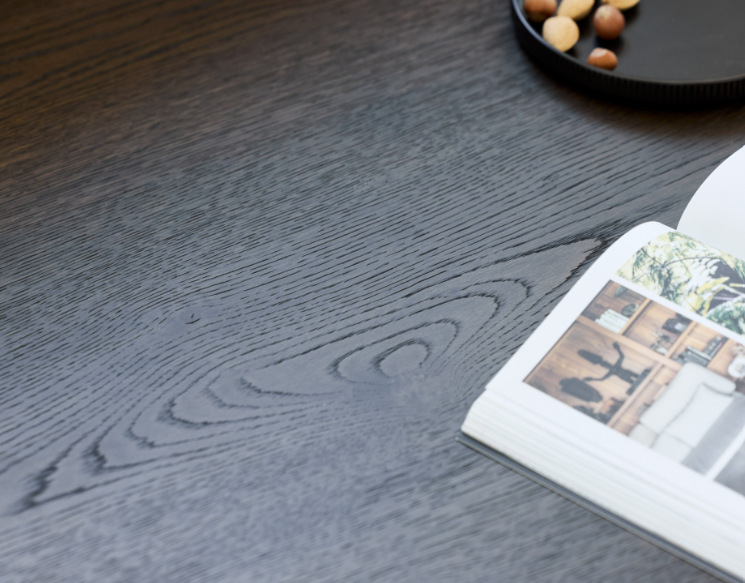 River dining table