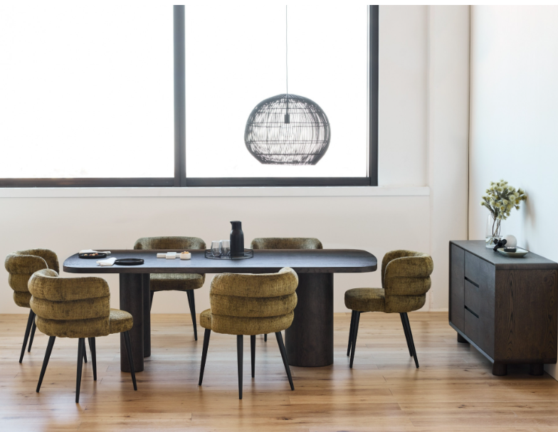 River dining table