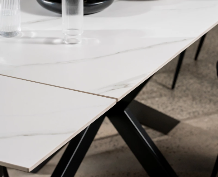 Newcastle extension dining table Snow White