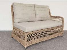 Cora Corner outdoor lounge